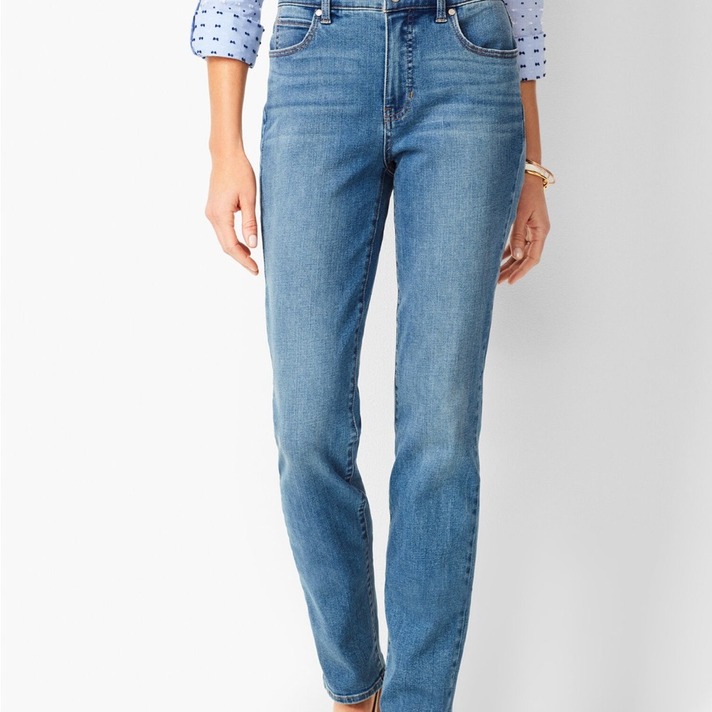 Talbots High Rise Straight Leg Classic Casual Denim Jeans Aurora Wash Size 12